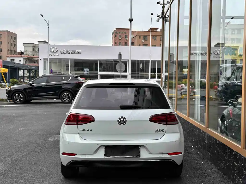 Volkswagen Golf — миниатюра 6