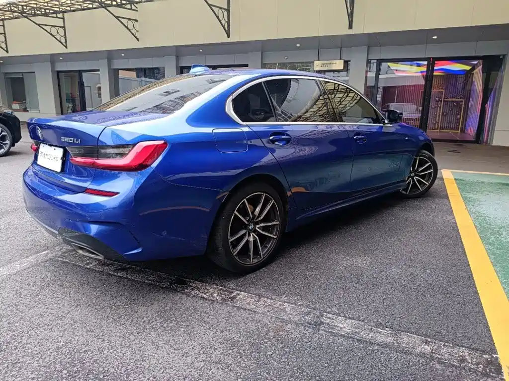 BMW 3 Series — миниатюра 12