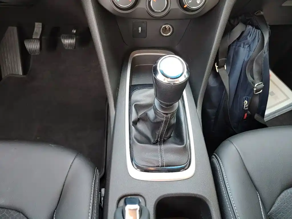 Chevrolet Cavalier — миниатюра 14