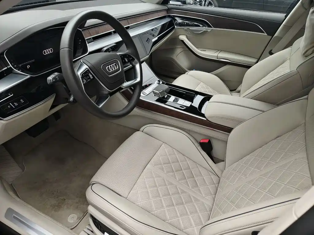 Audi A8 2024 A8L 50 TFSI quattro Premium