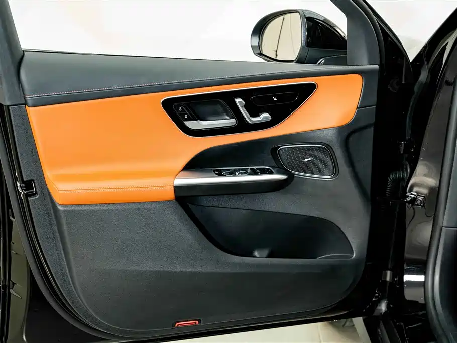 Mercedes-Benz GLC — миниатюра 16