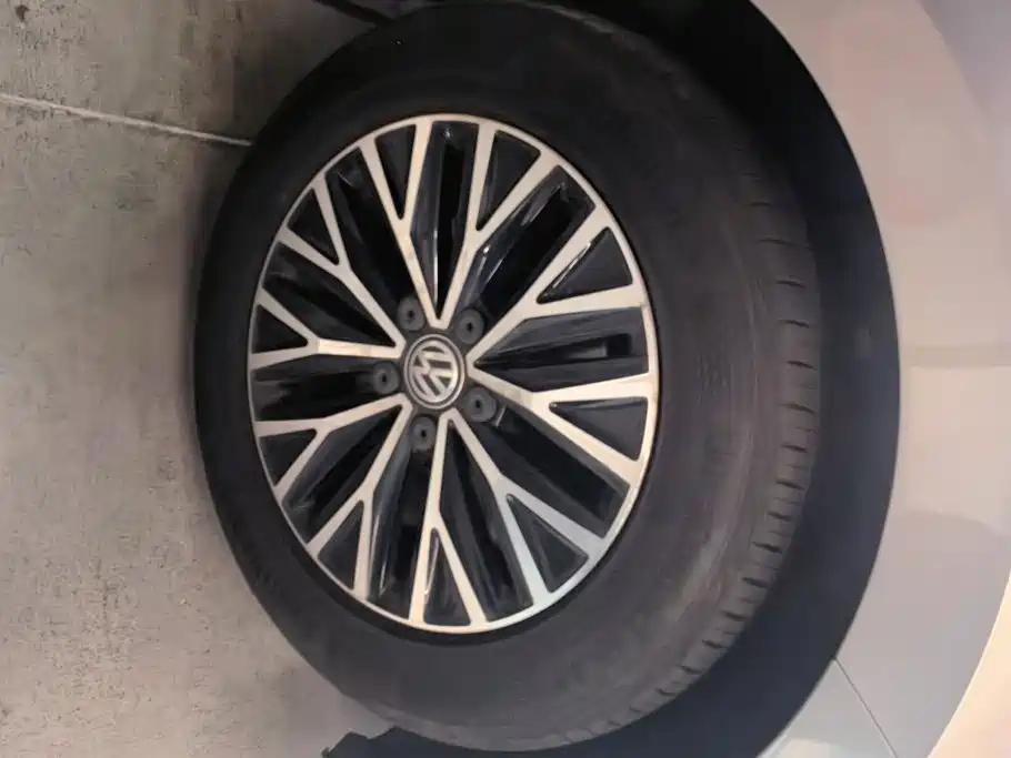 Volkswagen Sagitar — миниатюра 6