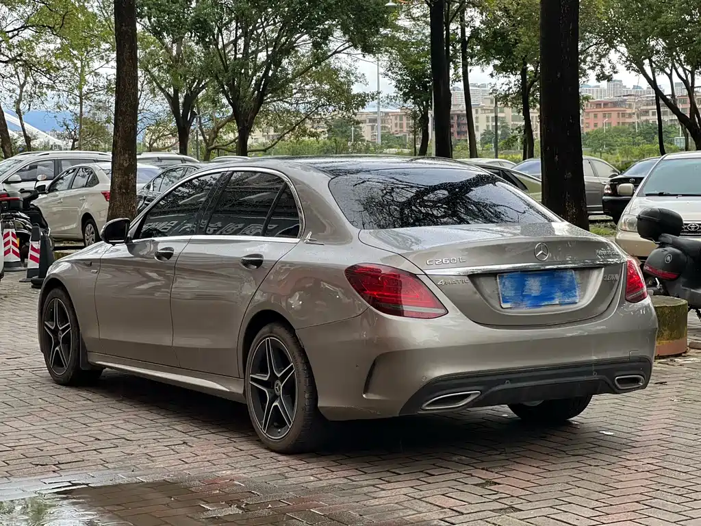 Mercedes-Benz C-Class — миниатюра 3