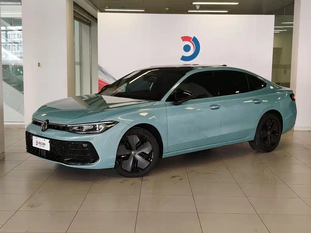 Volkswagen Passat 2024