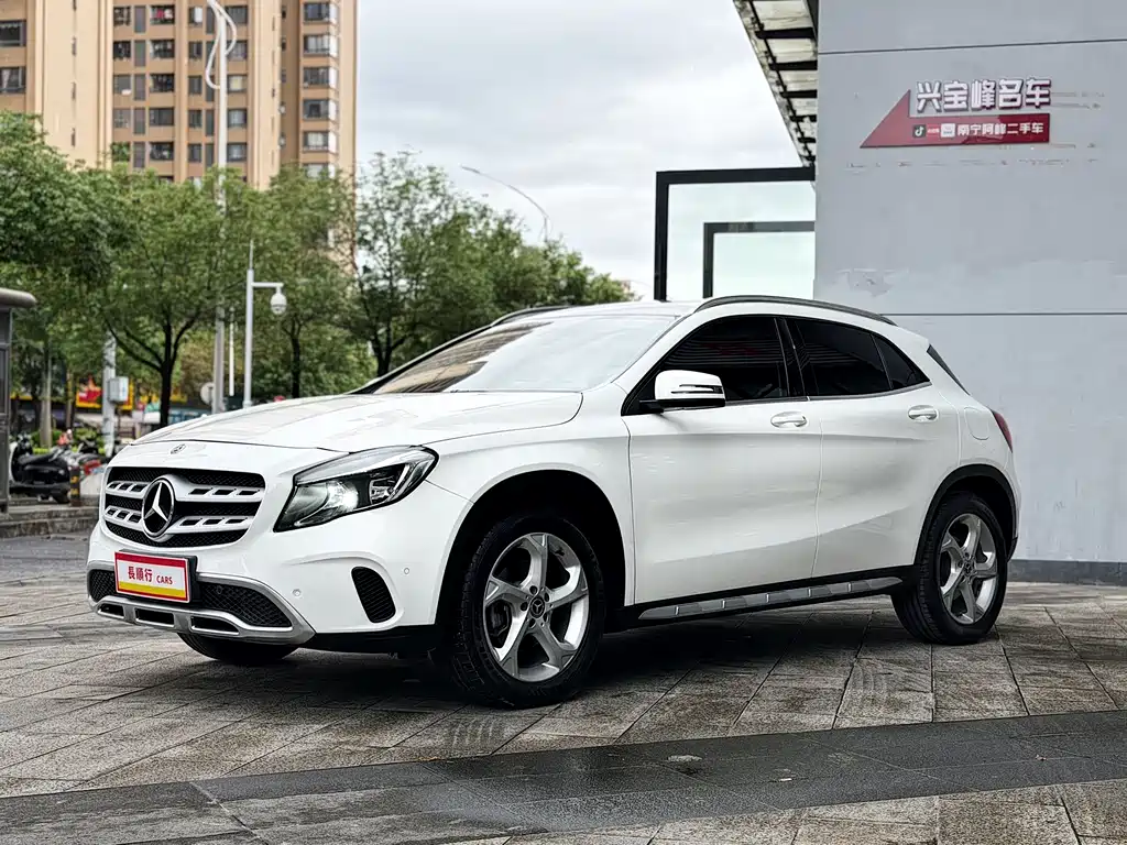 Mercedes-Benz GLA 2017