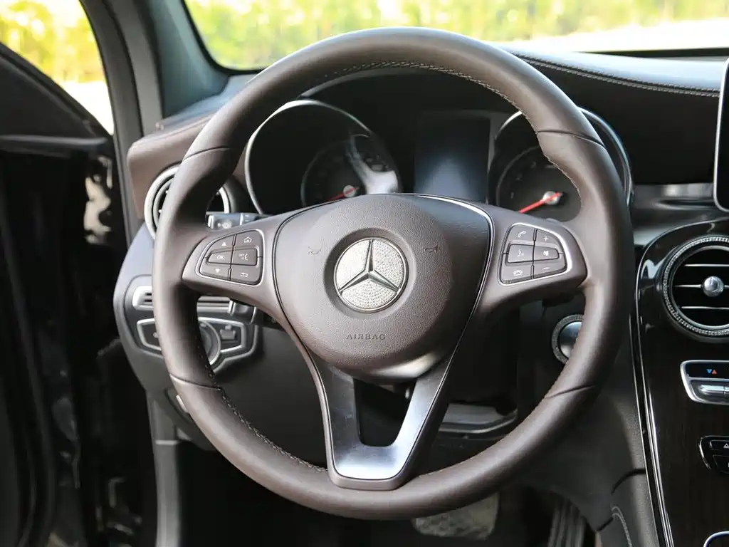 Mercedes-Benz GLC 2018 GLC 260 4MATIC