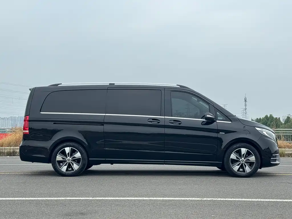 Mercedes-Benz V-Class — миниатюра 4