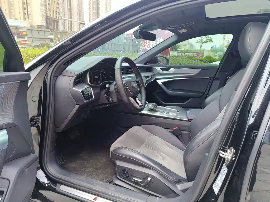 Audi A6L — миниатюра 7