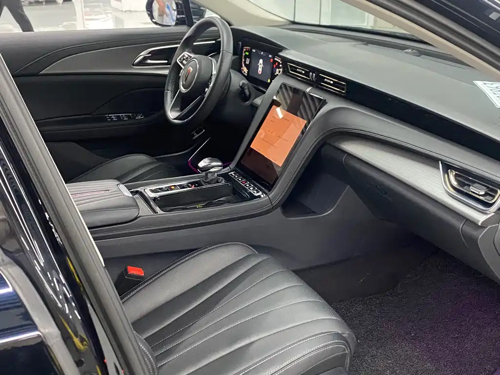Hongqi Hongqi H5 — миниатюра 7