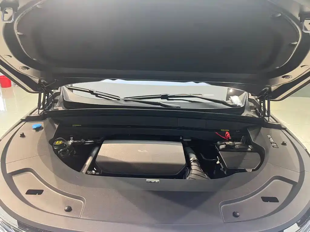 Li Auto Li L7 — миниатюра 11