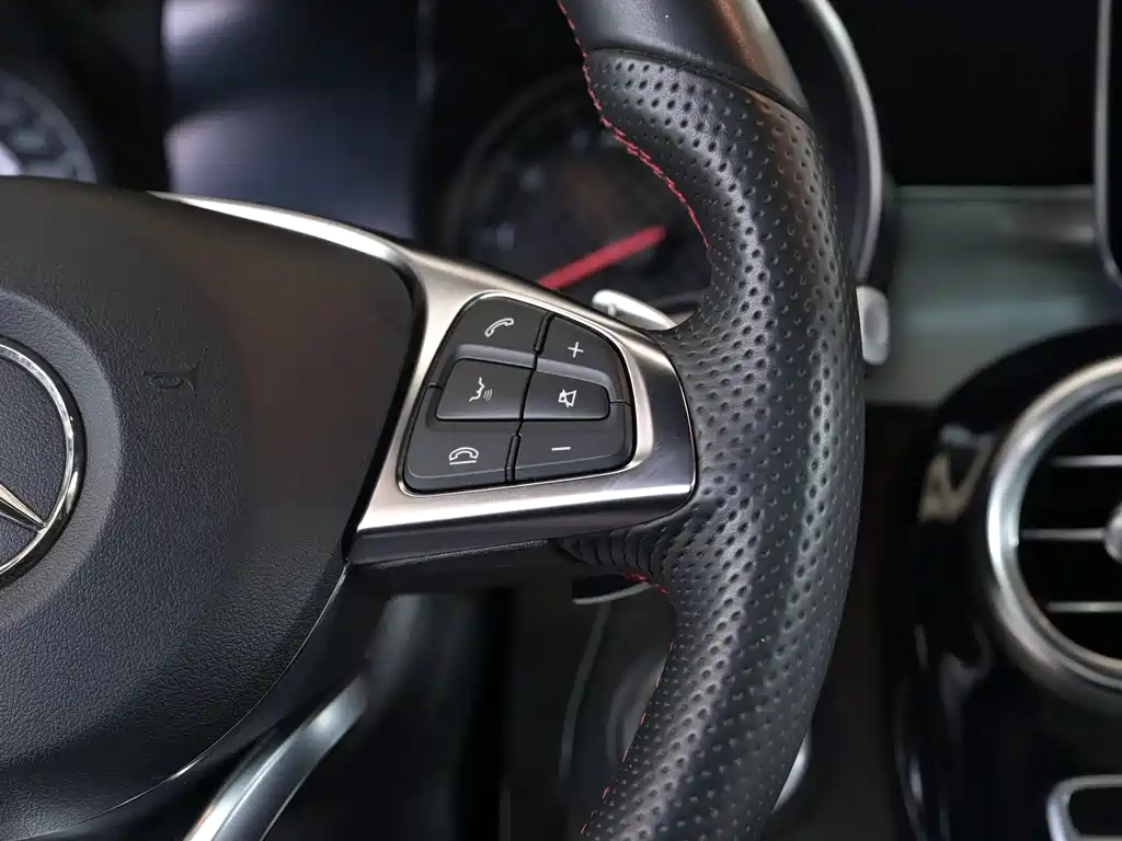 Mercedes-Benz GLC AMG — миниатюра 11