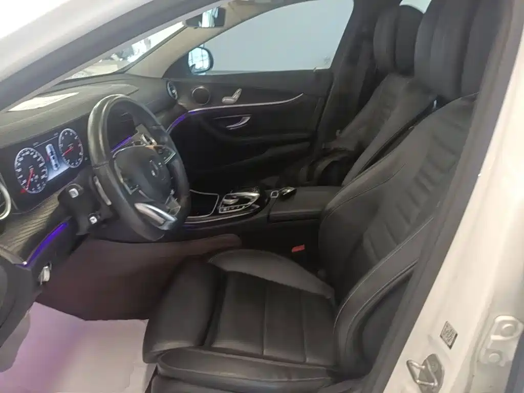 Mercedes-Benz E-Class — миниатюра 22