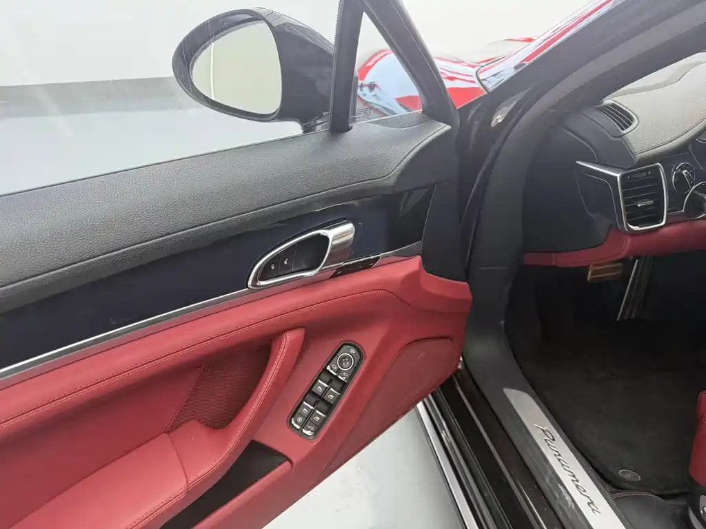 Porsche Panamera — миниатюра 4