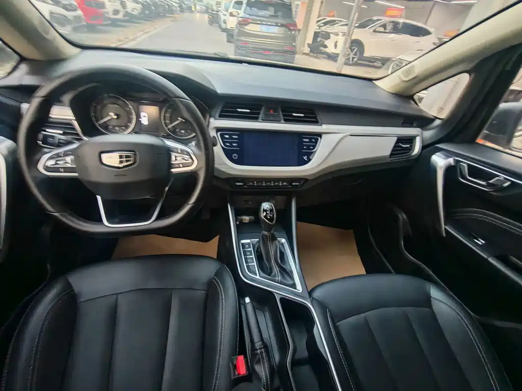 Geely Vision X3 — миниатюра 4
