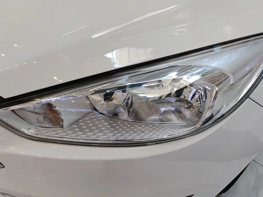 Ford Focus — миниатюра 4