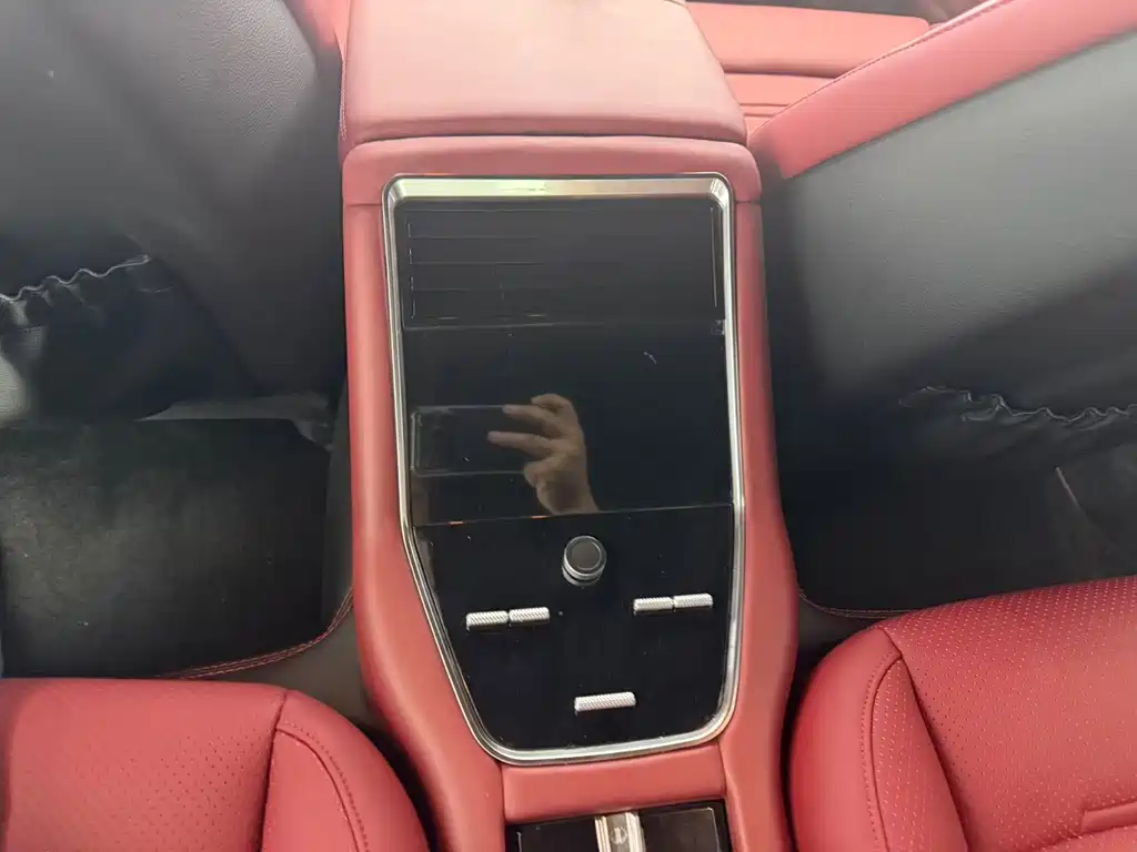 Porsche Panamera — миниатюра 12