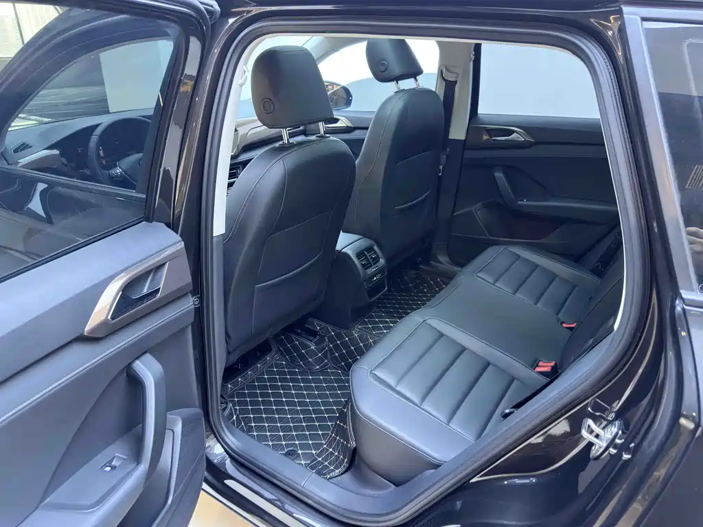 Volkswagen Tharu 2022 280TSI Comfort