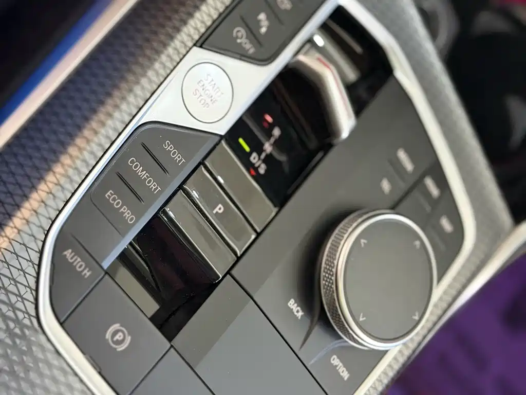 BMW 3 Series — миниатюра 12