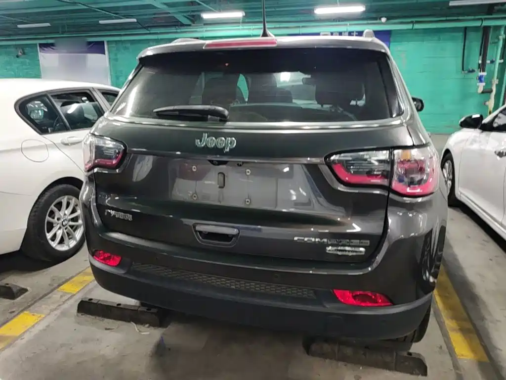 Jeep Compass — миниатюра 6