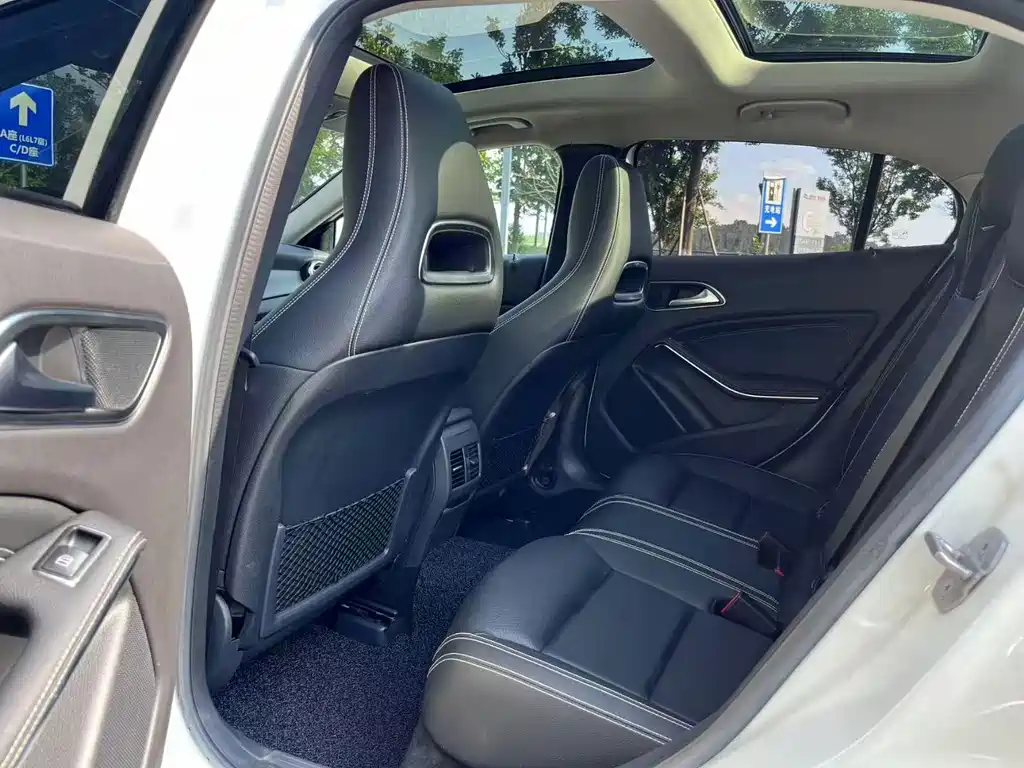 Mercedes-Benz GLA — миниатюра 5