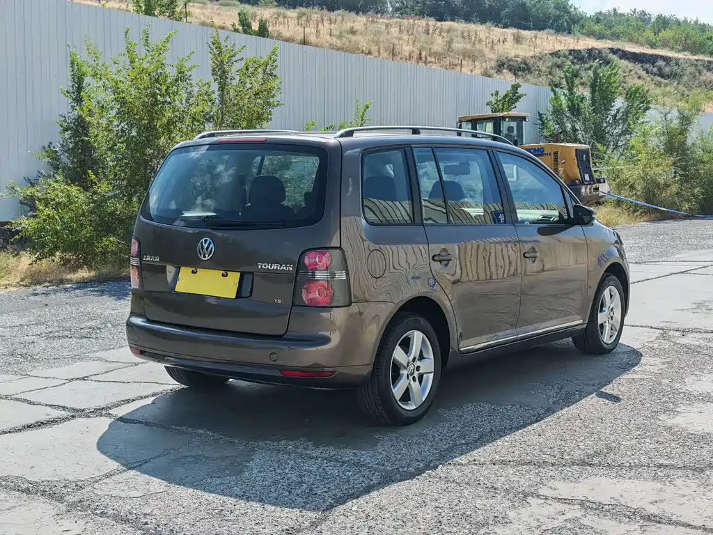 Volkswagen Touran — миниатюра 9
