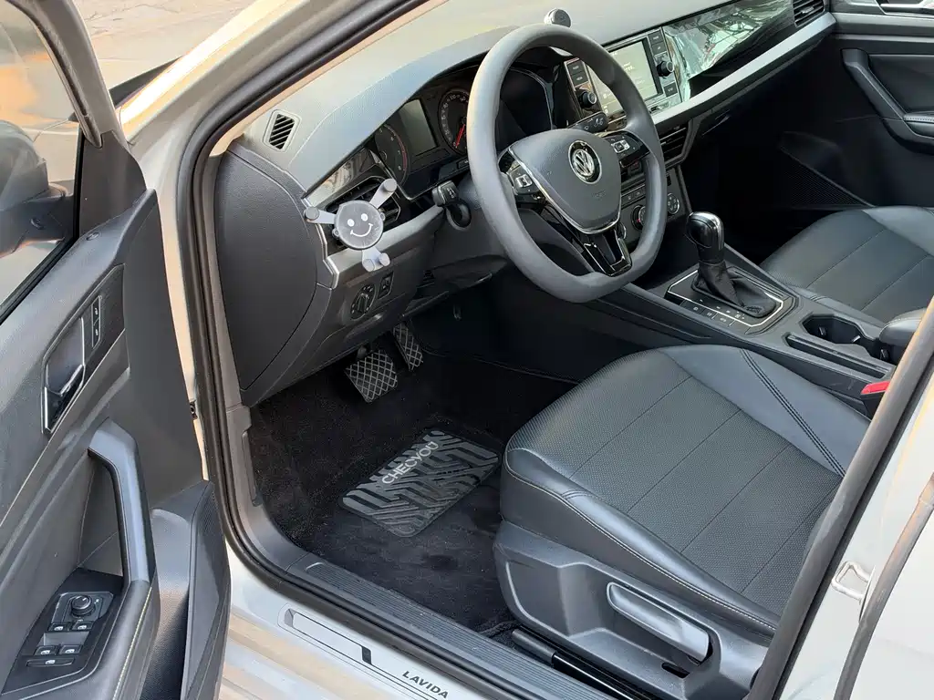 Volkswagen Lavida — миниатюра 12