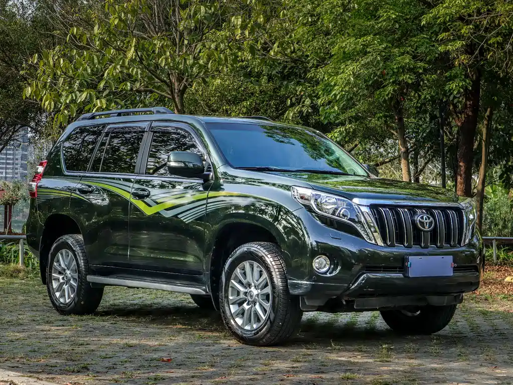 TOYOTA PRADO