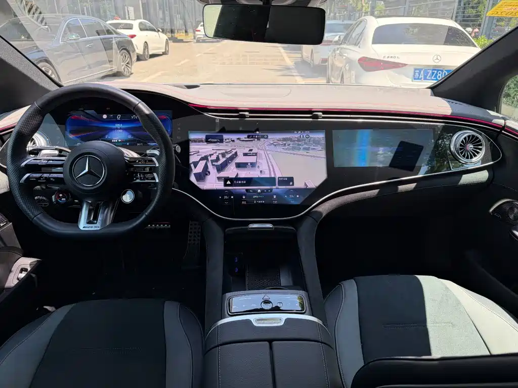 Mercedes-Benz EQE AMG — миниатюра 6