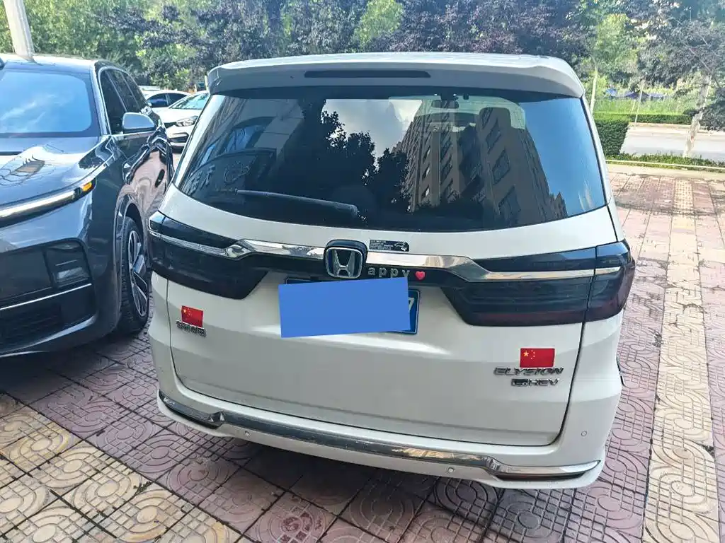 Honda Elysion — миниатюра 10