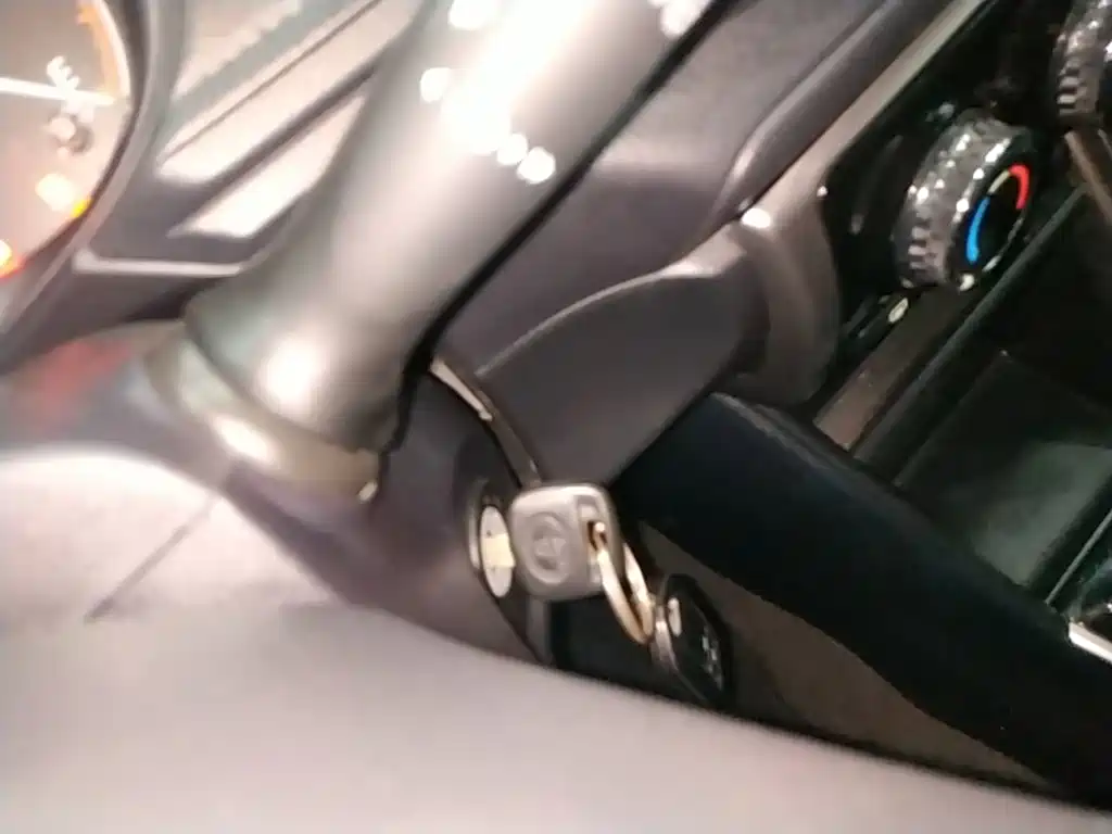 Toyota Yaris L — миниатюра 9