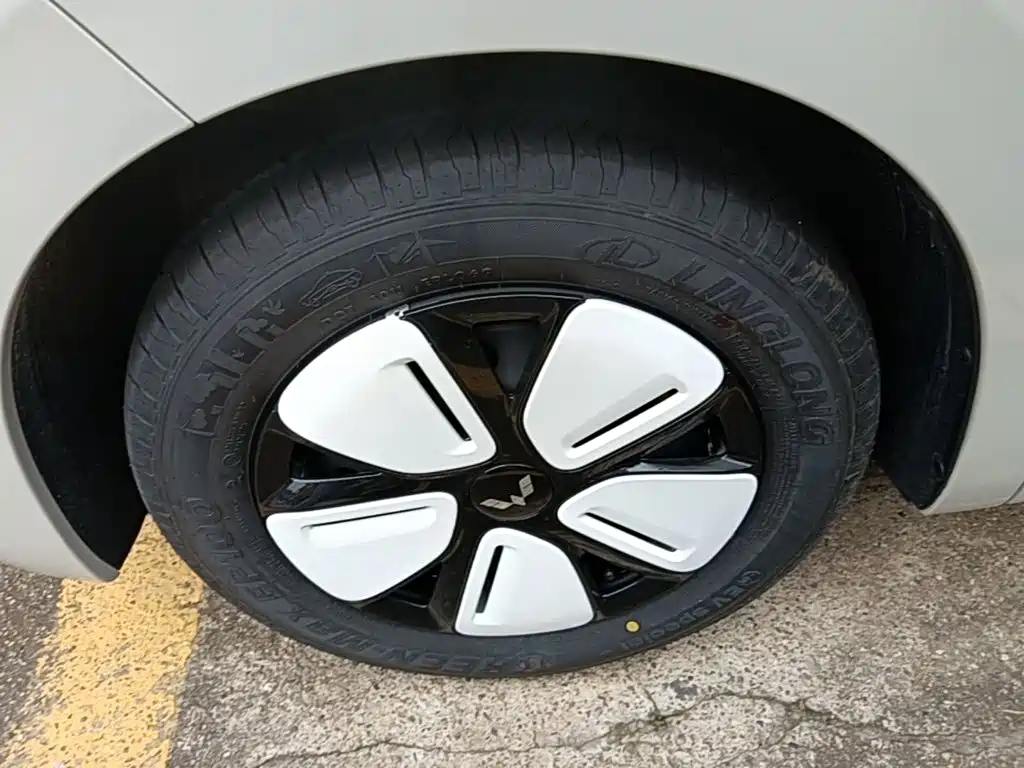 Wuling MINIEV — миниатюра 23