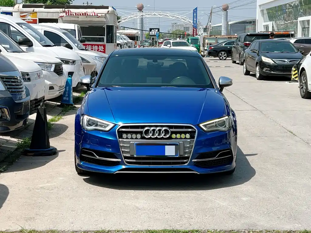 Audi S3 — миниатюра 2