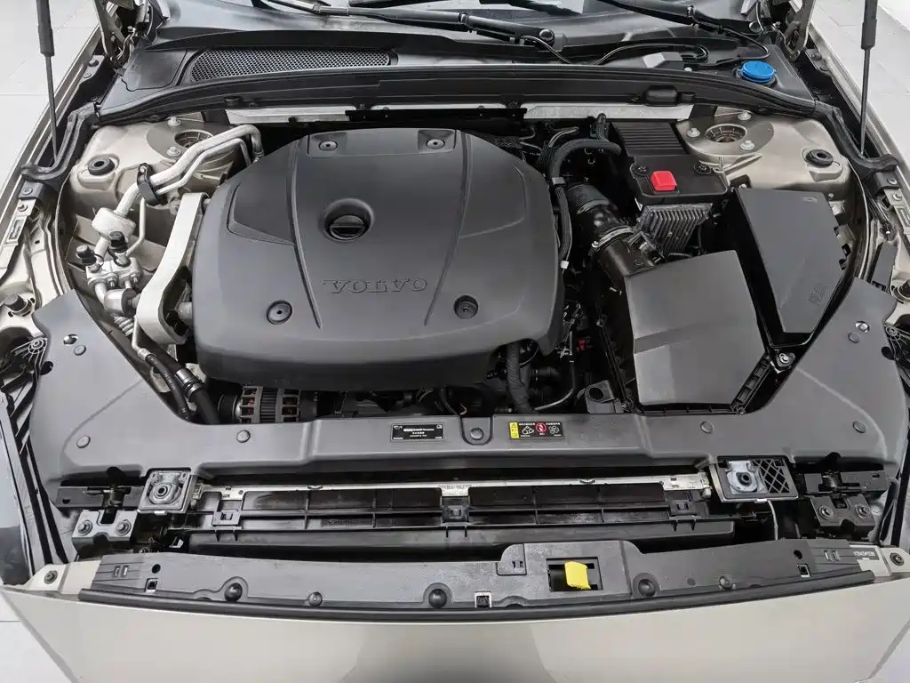 Volvo S60 — миниатюра 6