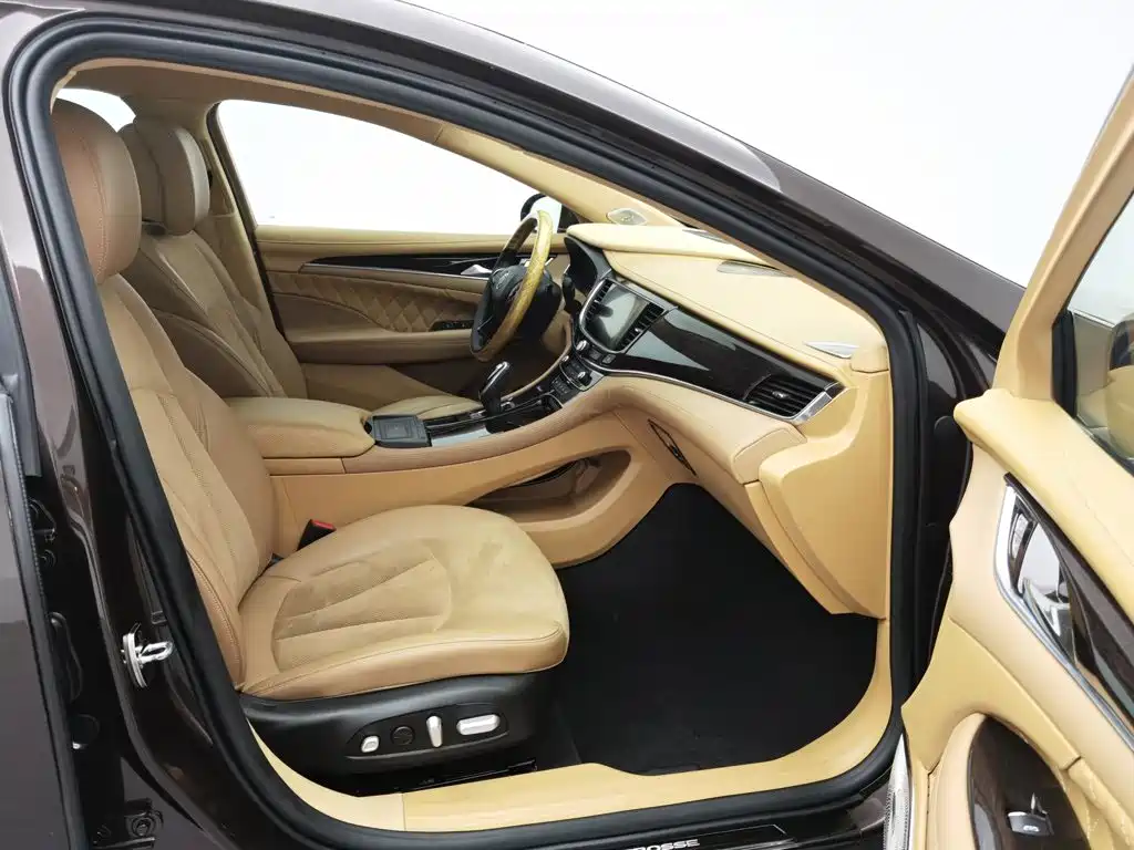 Buick LaCrosse — миниатюра 23