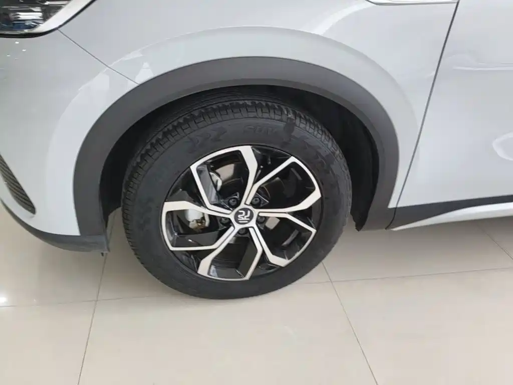 BYD Yuan Plus — миниатюра 23