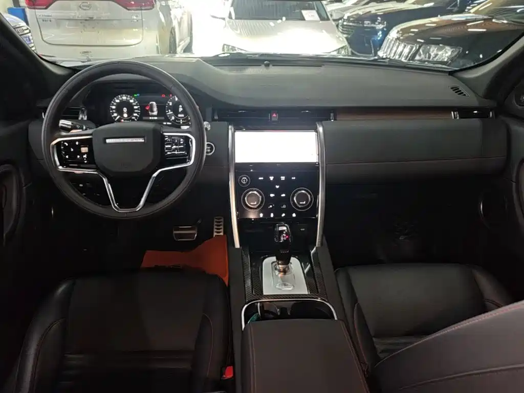 Land Rover Discovery Sport — миниатюра 10