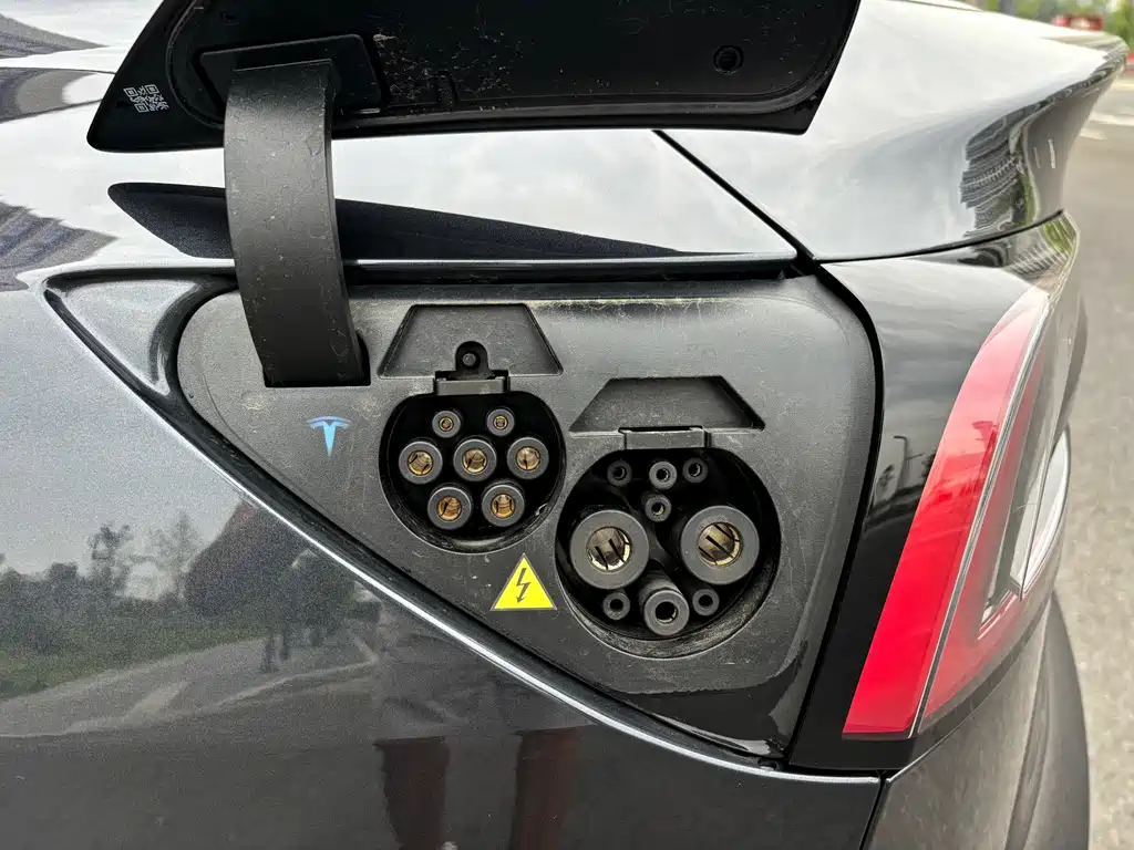Tesla Model 3 — миниатюра 14