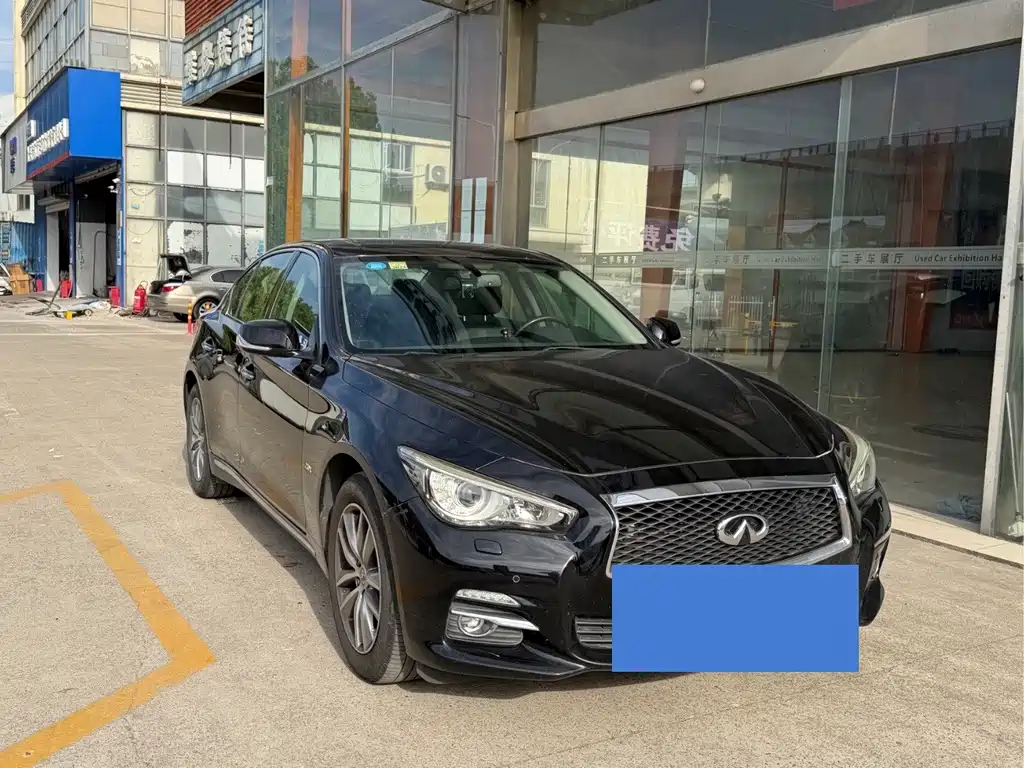 Infiniti Q50L 2015