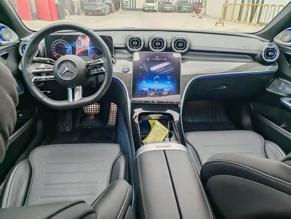 Mercedes-Benz C-Class — миниатюра 5