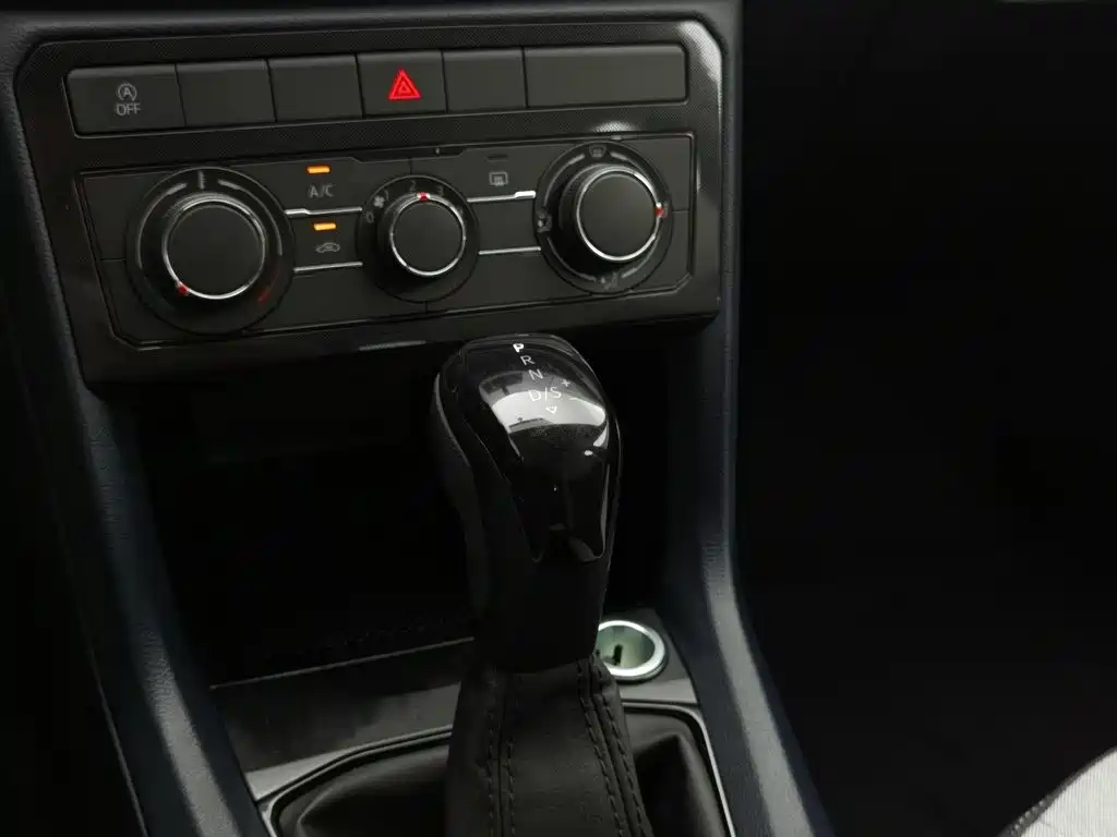 Volkswagen Tharu — миниатюра 13