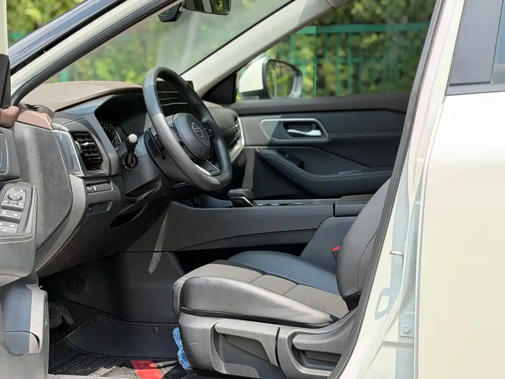 Nissan X-Trail — миниатюра 7