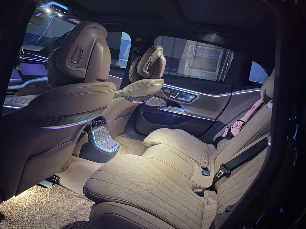 Mercedes-Benz E-class 2026 Черный из Китая, фото 4