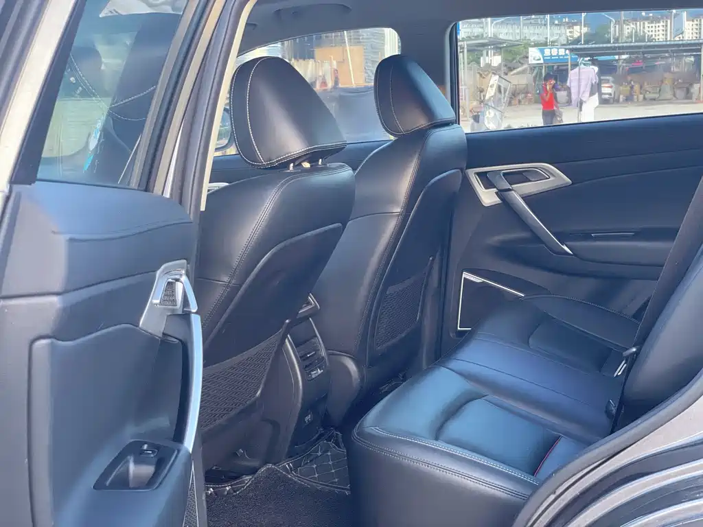 Geely Boyue — миниатюра 7