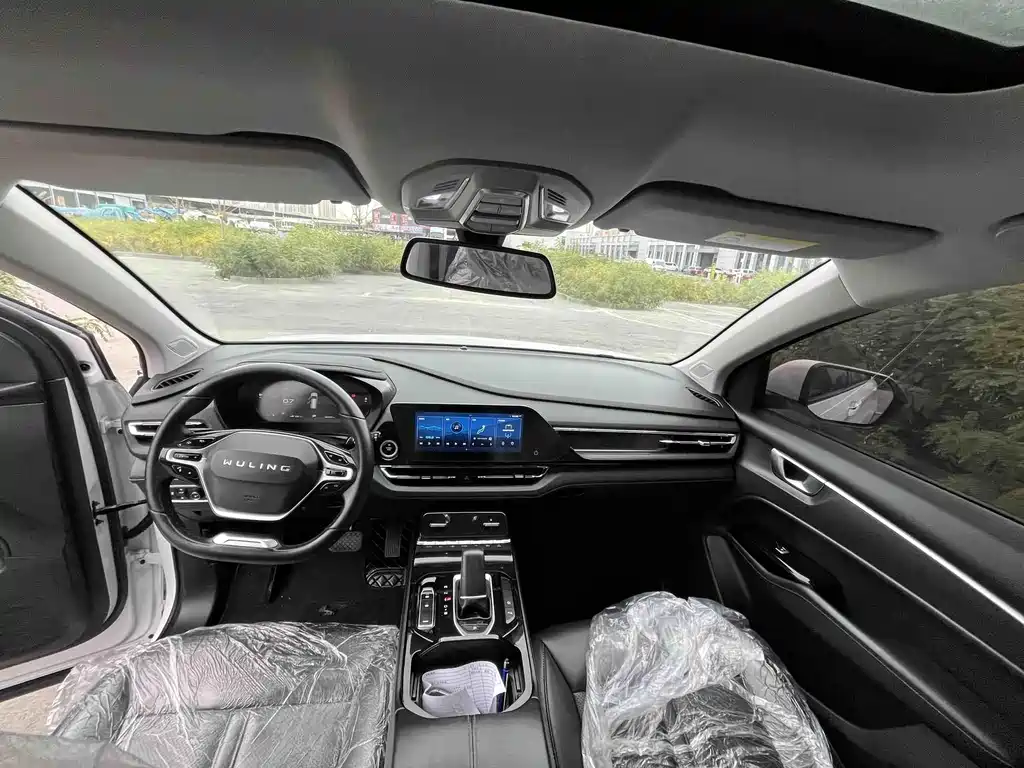 Wuling Victory — миниатюра 4