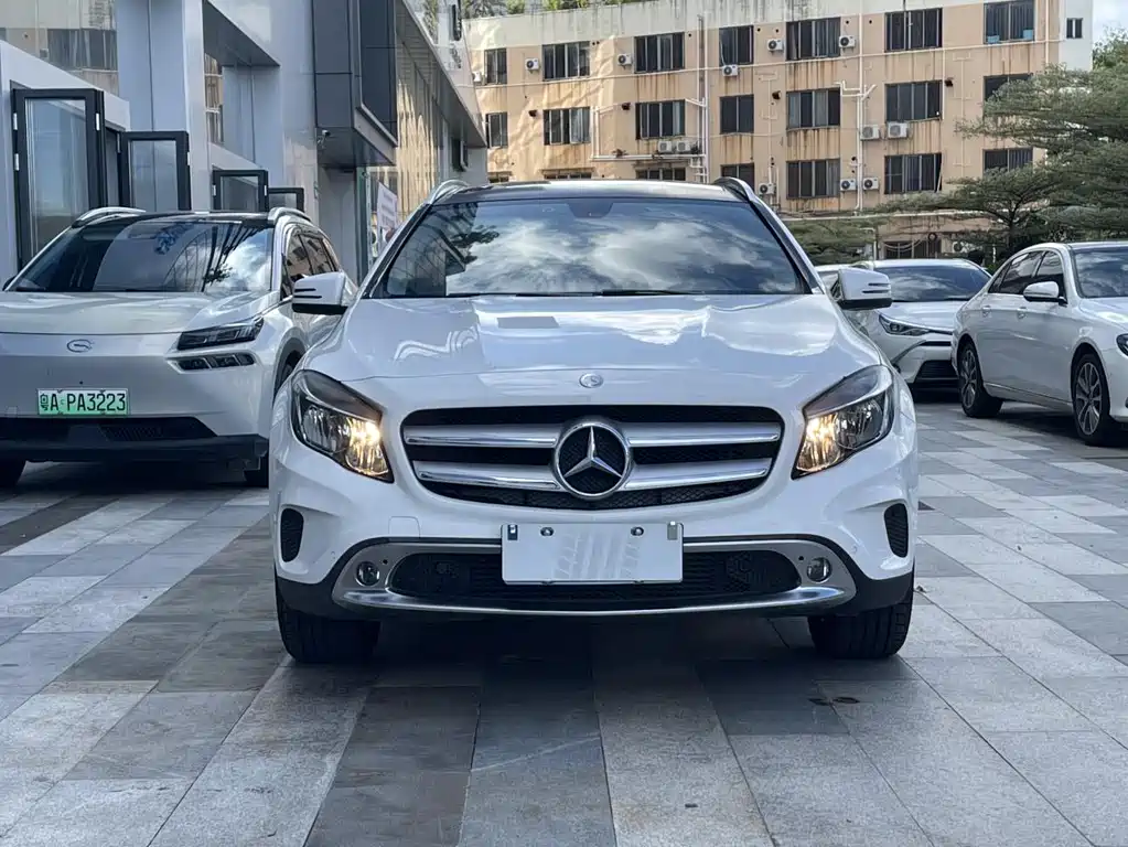 Mercedes-Benz GLA — миниатюра 21