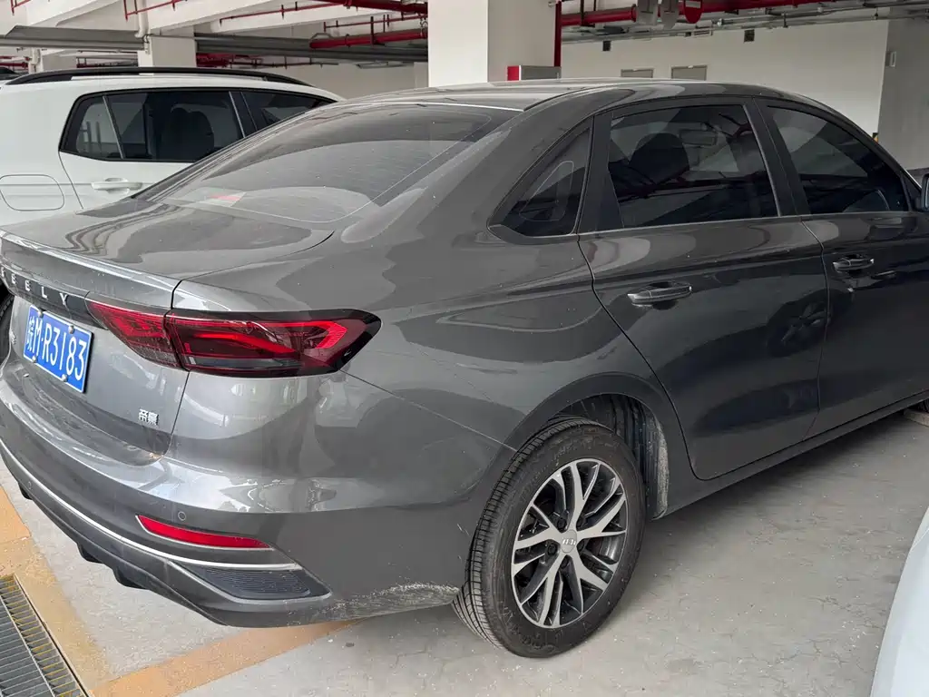 Geely Emgrand — миниатюра 4