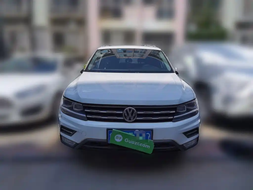Volkswagen Tiguan L — миниатюра 2