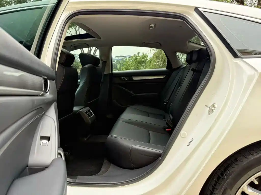 Honda Accord — миниатюра 6