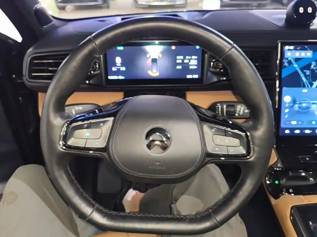 NIO ES8 — миниатюра 11