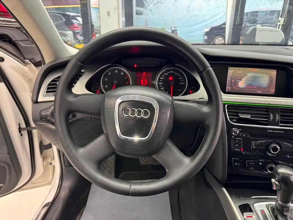 Audi A4L — миниатюра 20